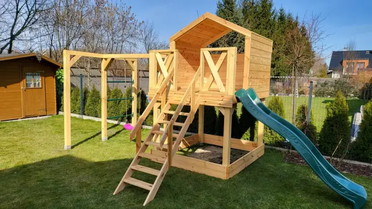 Duży Drewniany Domek dla Dzieci WENUS Plus Huśtawka, Zjeżdżalna